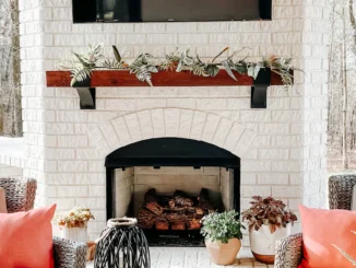 DISCOVER THE AMAZING PERKS OF DECORATING YOUR LIVING ROOM WITH ARTIFICIAL PLANTS